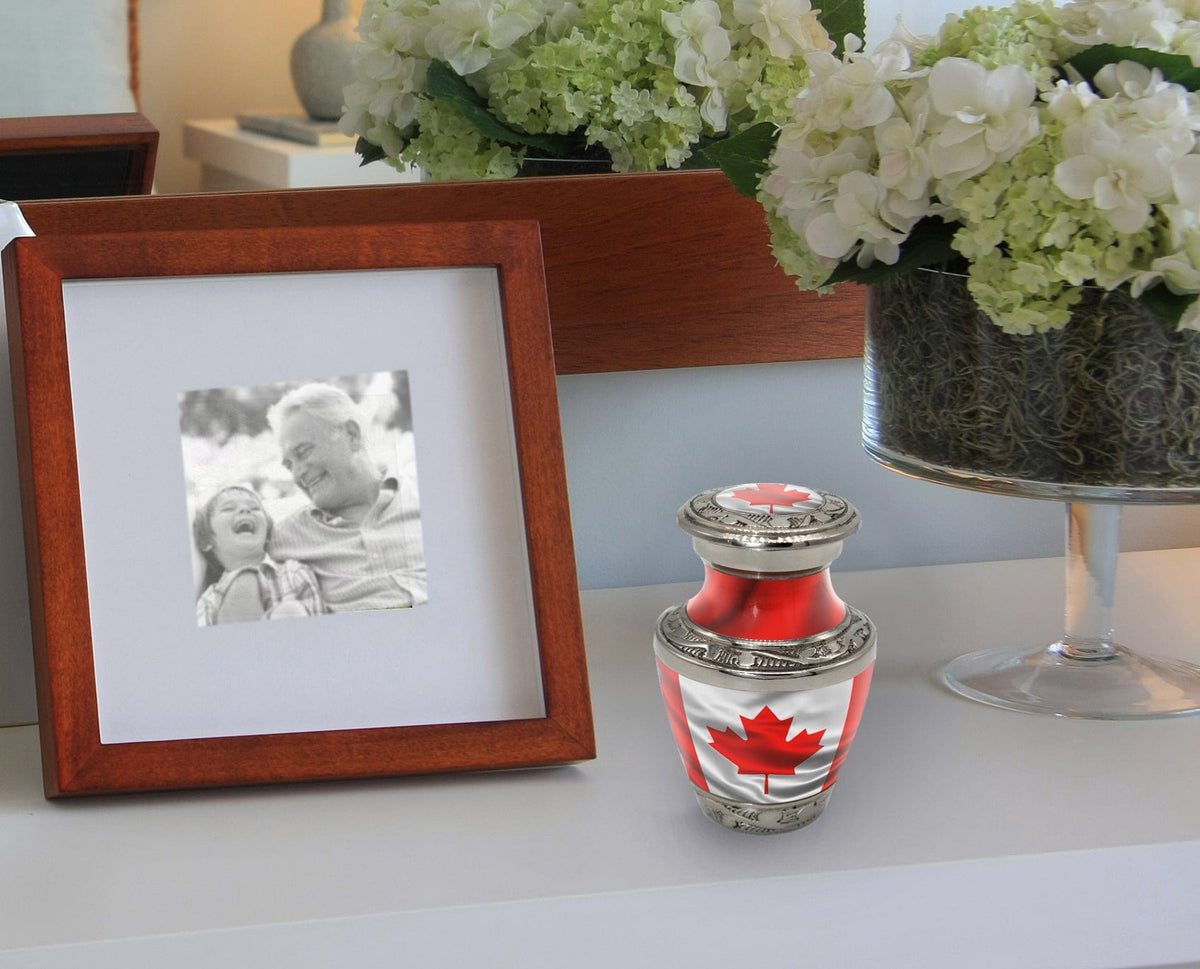 Commemorative Cremation Urns Home &amp; Garden Canadian Flag Cremation Urn