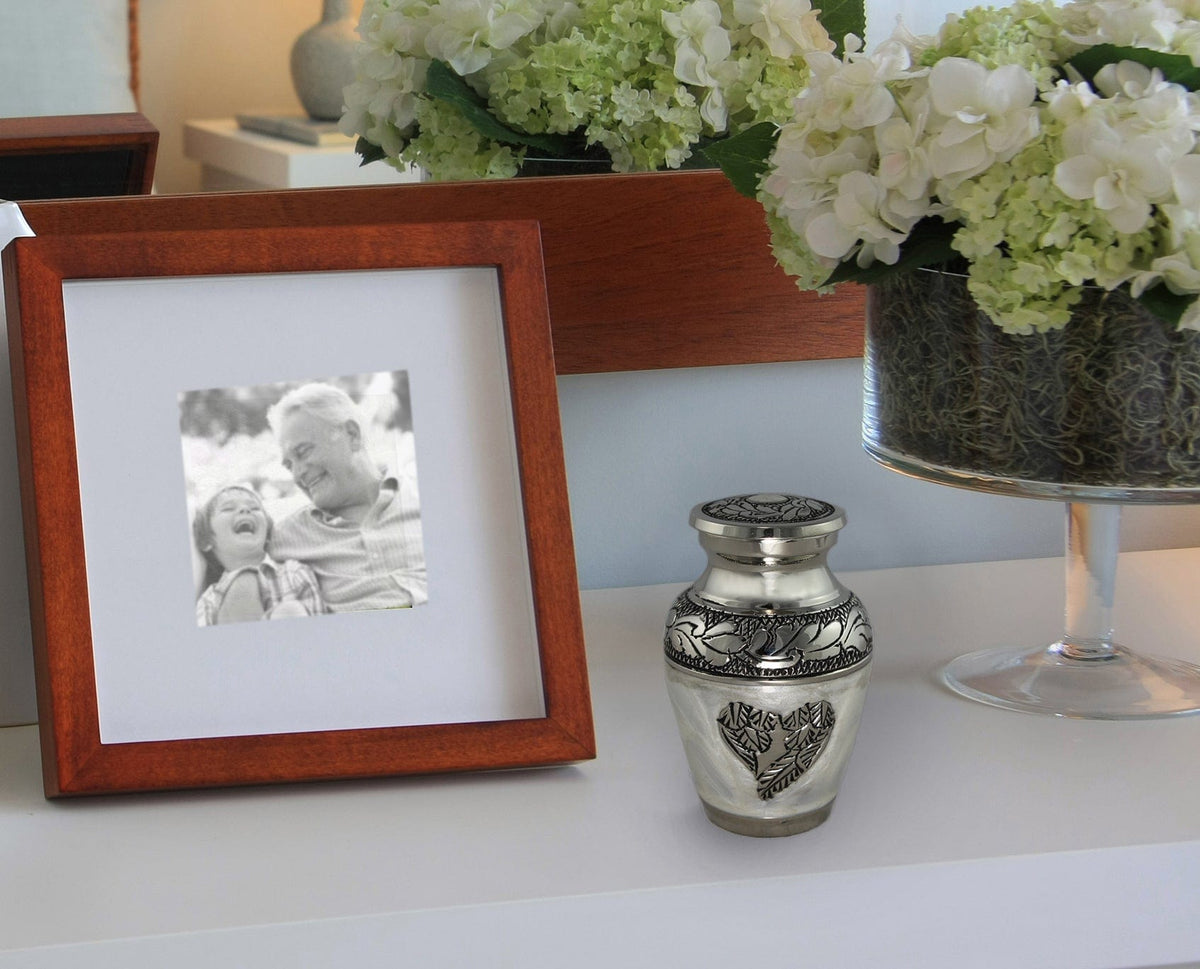 Commemorative Cremation Urns Home &amp; Garden Keepsake Set of 4 Loving Angel Wings - White Cremation Urn